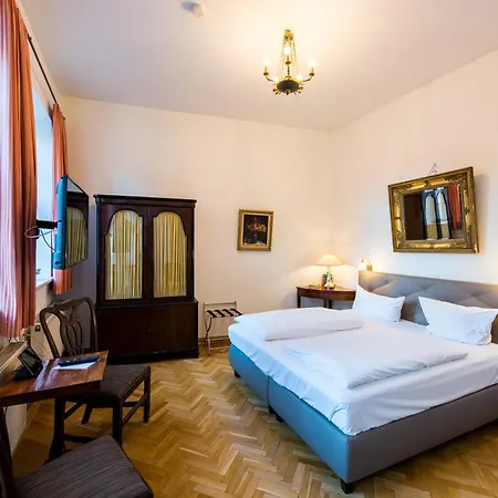 Theophano's Im Kornmarkt *