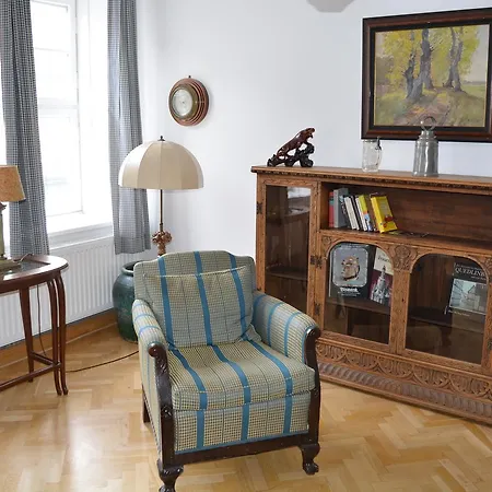 Theophano's Im Kornmarkt Apartment *