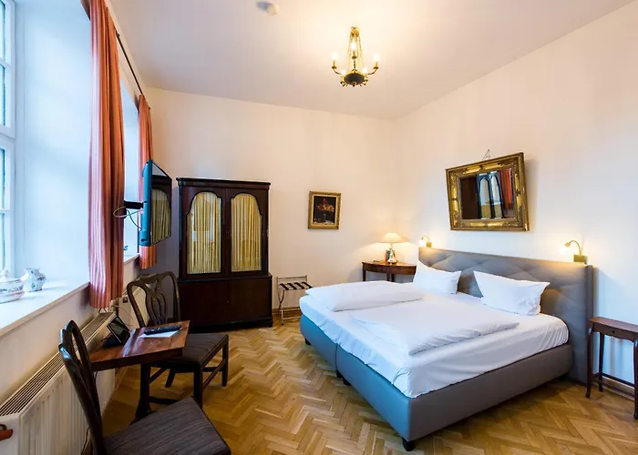 Theophano's Im Kornmarkt *